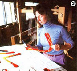 Cheslye hand-paints all the custom boomerangs that they make.